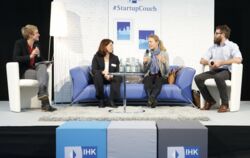 Die Startup Couch in Aktion auf der IHK-Gründermesse EXISTENZ
