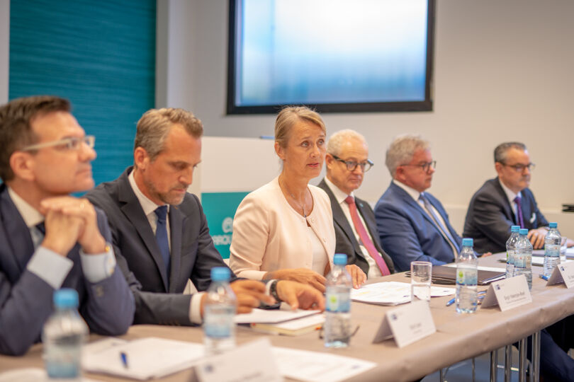 Statements an der Pressekonferenz zur Gäubahn: Andrea Marongiu, Kurt Lanz, Birgit Hakenjos-Boyd, Dr. Harald Marquardt, Guido Wolf, Ralf J. Bopp 