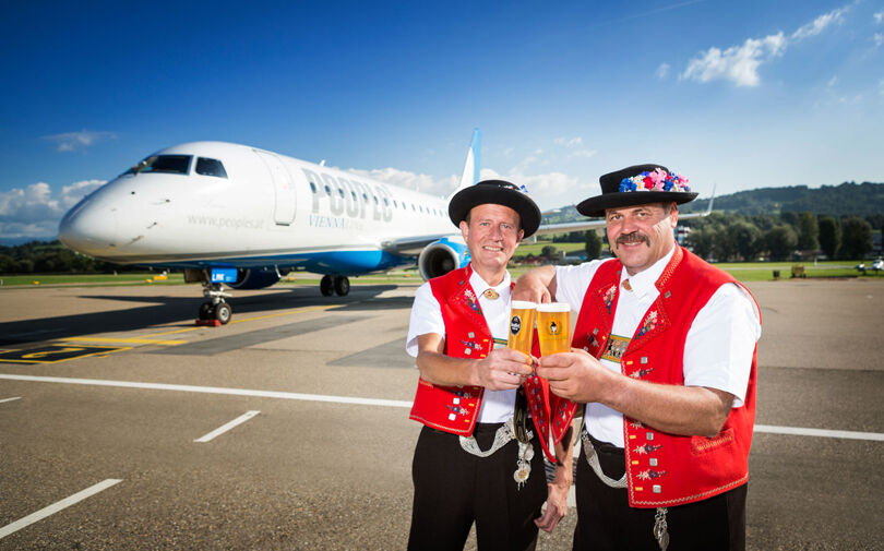 Neue Flugverbindung ab Altenrhein und Friedrichshafen Neue Flugverbindung ab Altenrhein und Friedrichshafen