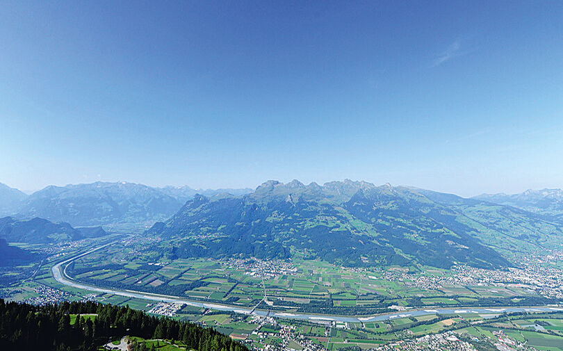 Handelskammerjournal-Liechtenstein-Adrian-Hasler Handelskammerjournal-Liechtenstein-Adrian-Hasler