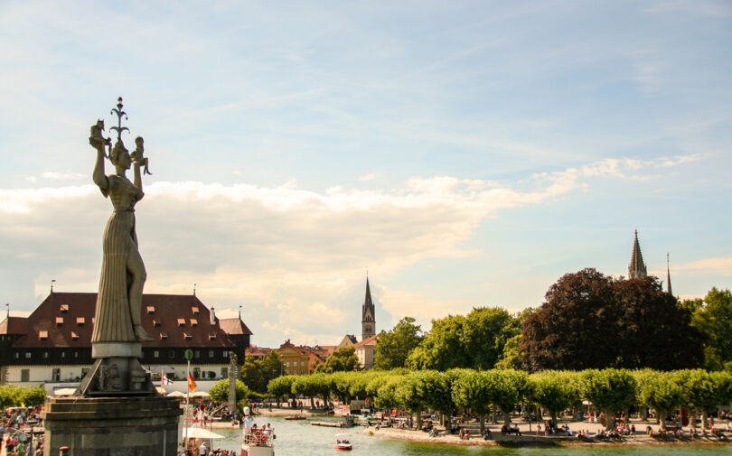 Kongress zu Chancen und Risiken von Softwarepatenten im internationalen Kontext der Kanzlei Daub in Konstanz Kongress zu Chancen und Risiken von Softwarepatenten im internationalen Kontext der Kanzlei Daub in Konstanz