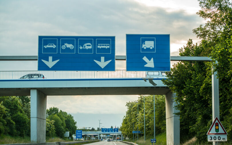 Grenzüberschreitender Einsatz von Mitarbeitern im Verhältnis Deutschland-Schweiz Grenzüberschreitender Einsatz von Mitarbeitern im Verhältnis Deutschland-Schweiz